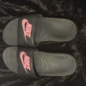 Nike slides size 8